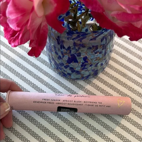 Victoria's Secret PINK eau de parfum roller ball - Picture 3 of 6